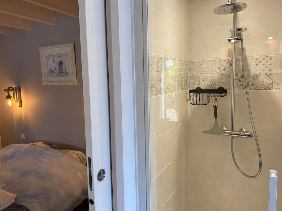 La Cabane De Lily - T2 Classe 3 Etoiles Rochefort-sur-Mer Extérieur photo