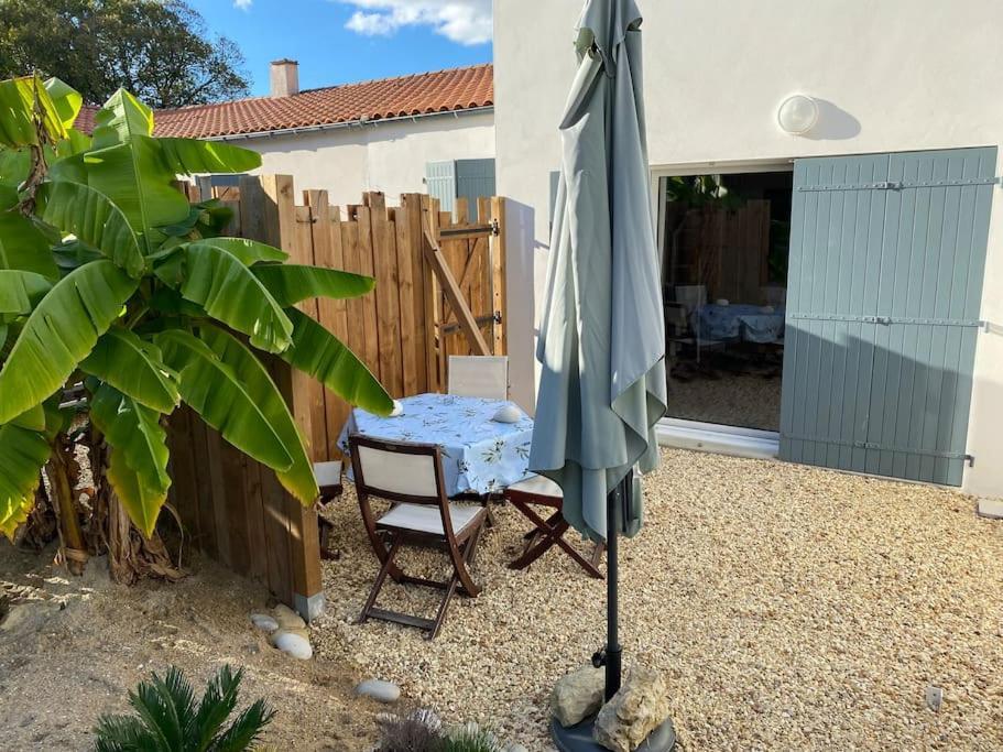 La Cabane De Lily - T2 Classe 3 Etoiles Rochefort-sur-Mer Extérieur photo